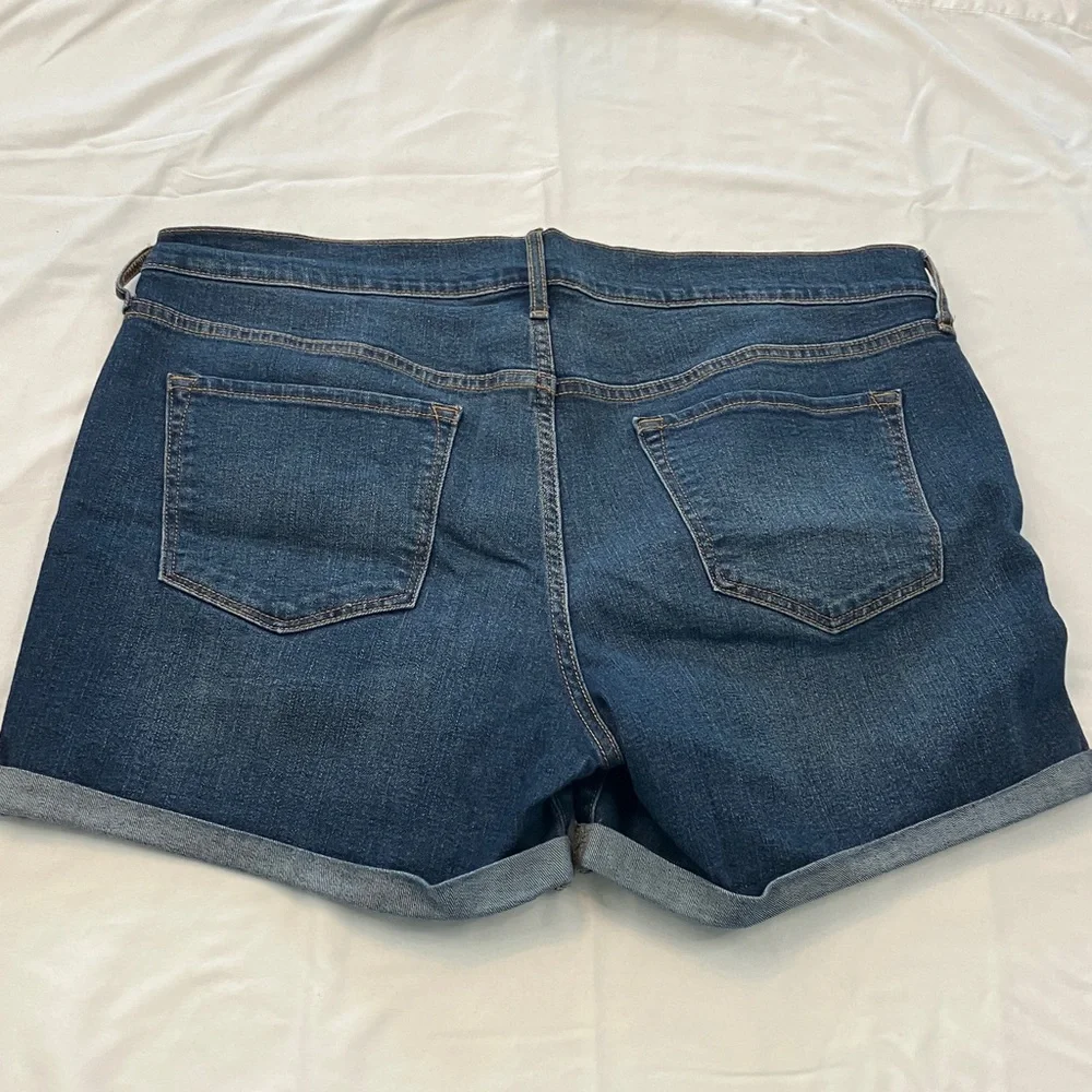Old Navy Dark Blue Jean Shorts - Picture 6 of 6